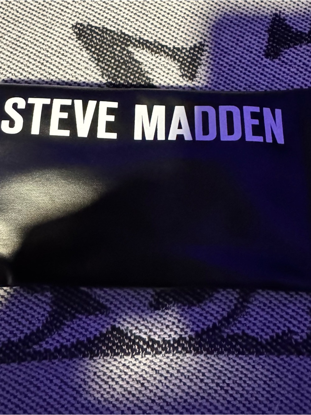 Steve Madden Mystie Sunglasses Gold Oval with Pouch
